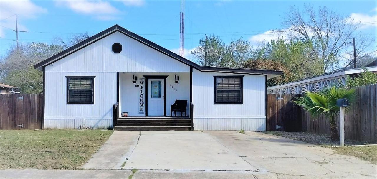 Alojamiento Los Andes Brownsville Exterior photo